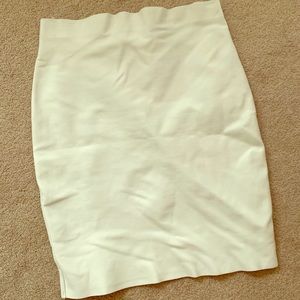 White stretch skirt